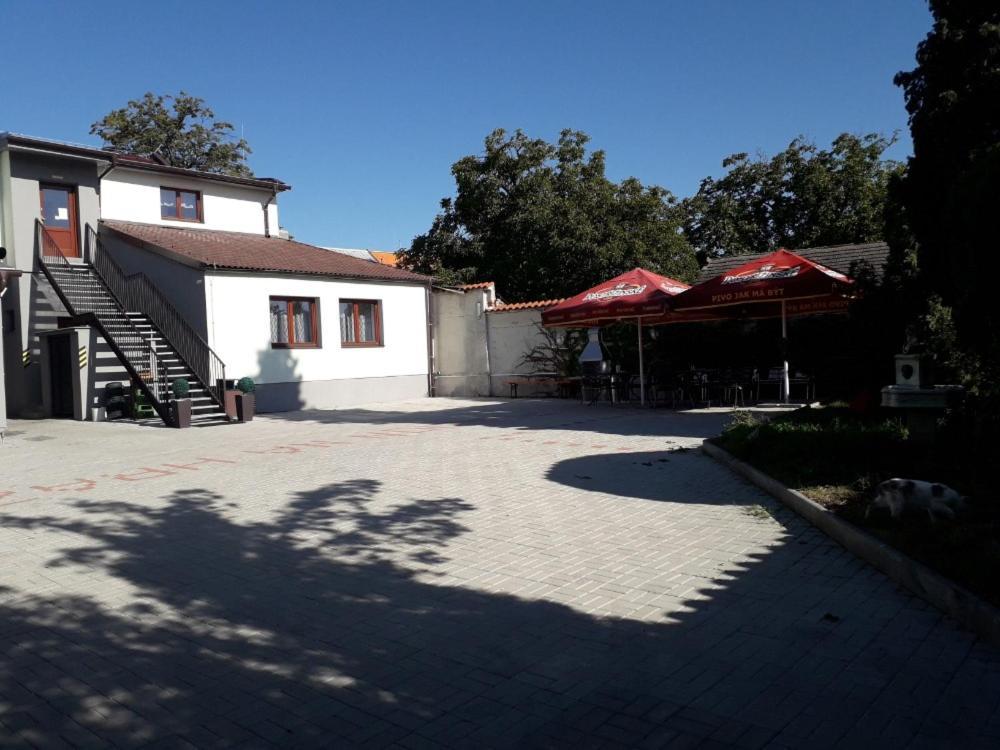Penzion Na Hrazi Podebrady Exterior photo